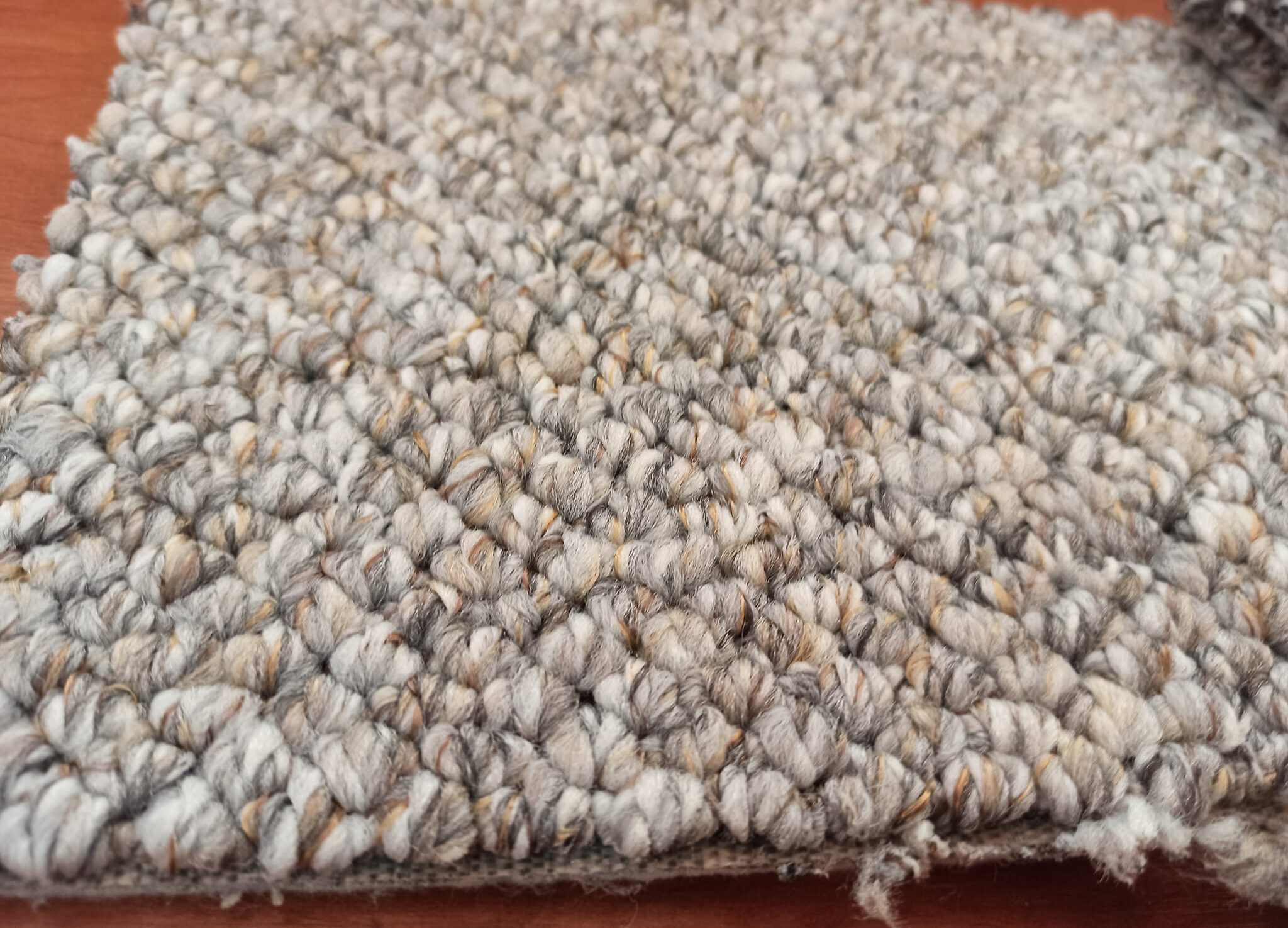 Μοκέτα οικολογική μπουκλέ MASSIV ZILVER - Με το μέτρο